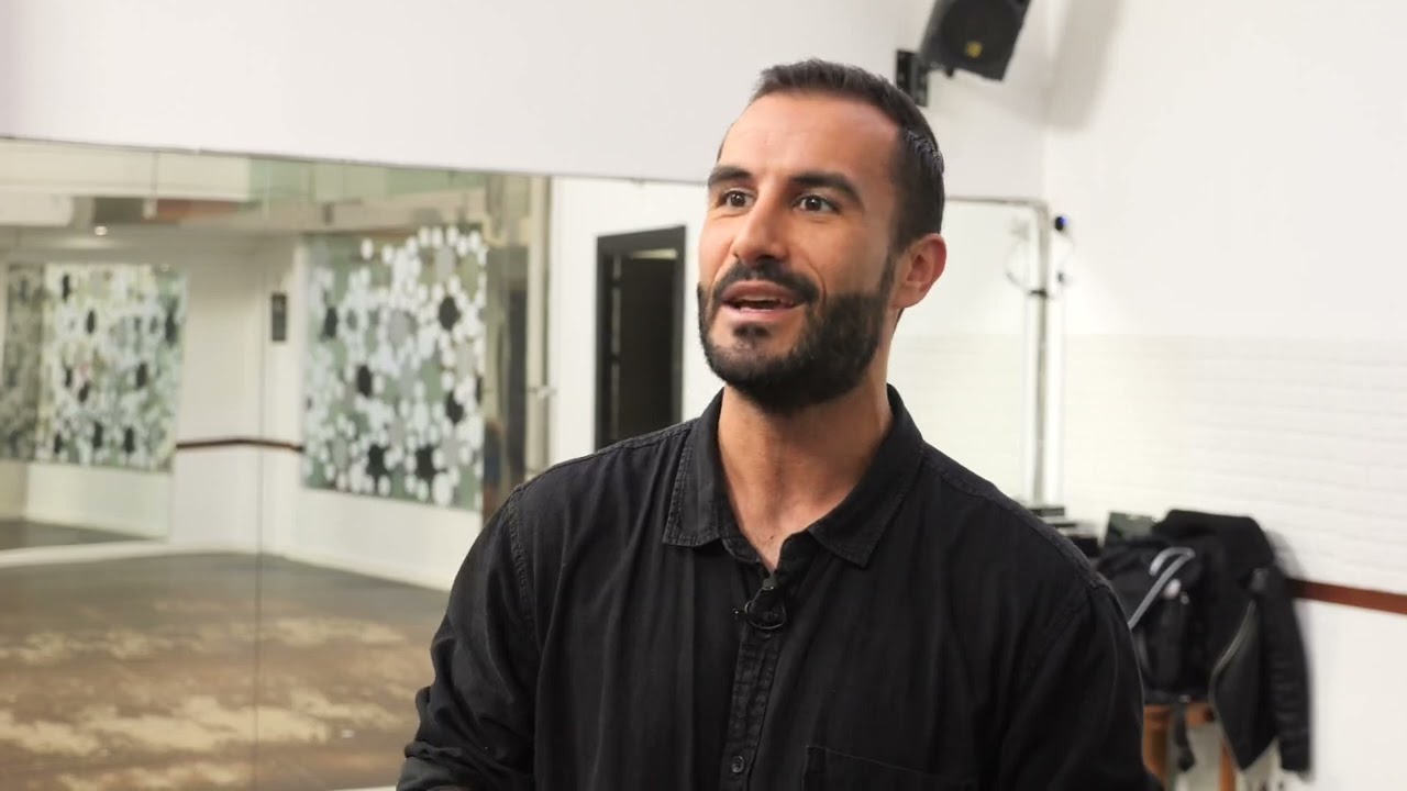 Visitamos a Rafael Ramírez en la Escuela de Danza La Milana