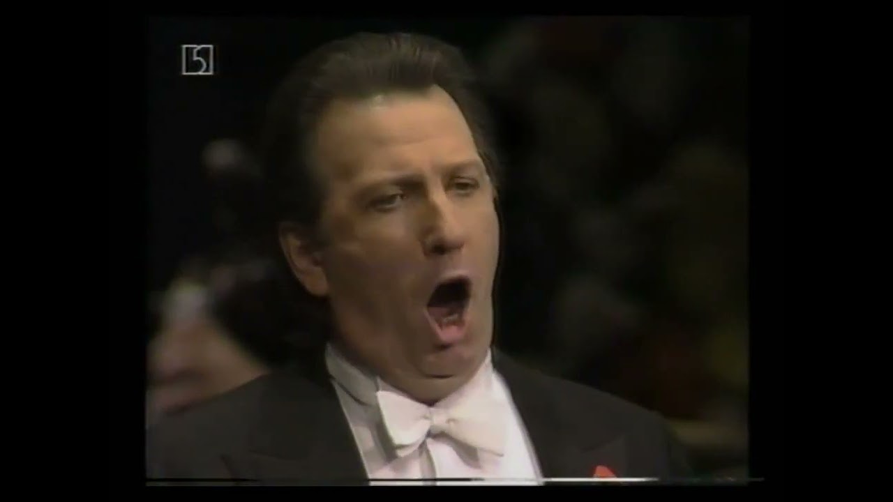 GIORGIO MERIGHI, tenore - G. Puccini: Tosca - Recondita armonia (Berlino, 11.1995)