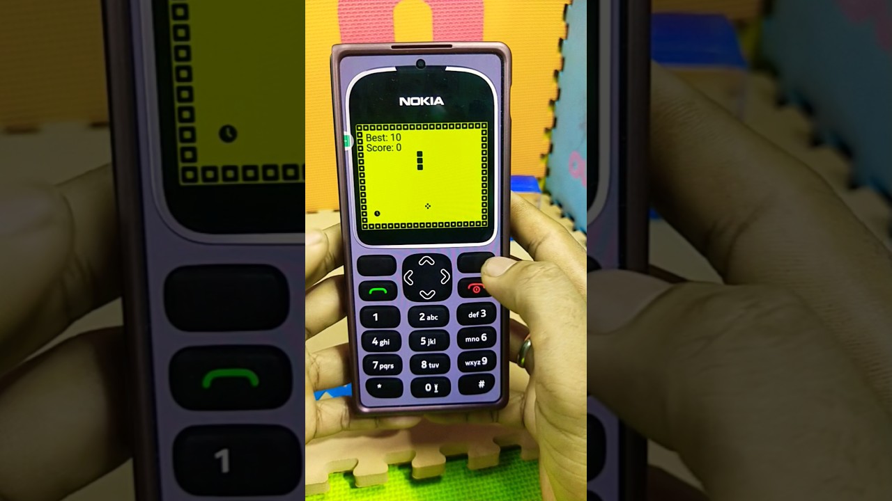 Play Snake Games on Nokia Folding #shorts