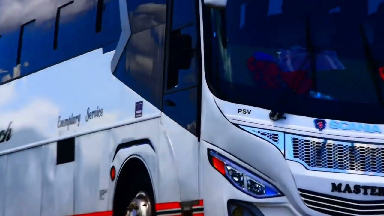 Kenyan buses in action:Ena Coach
