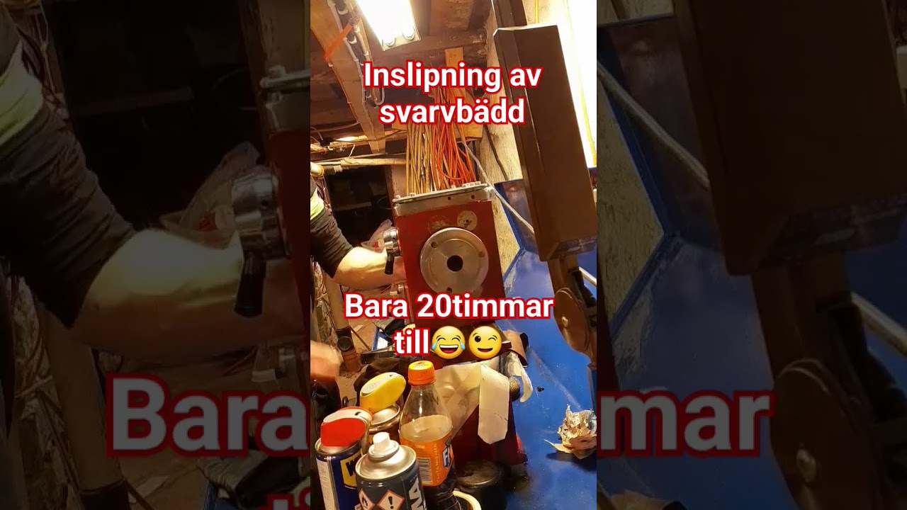 Bänksvarv. MEEC TOOLS BV20-L1. Det långdragna arbetet av inslipning av svarv bädden är påbörjat 