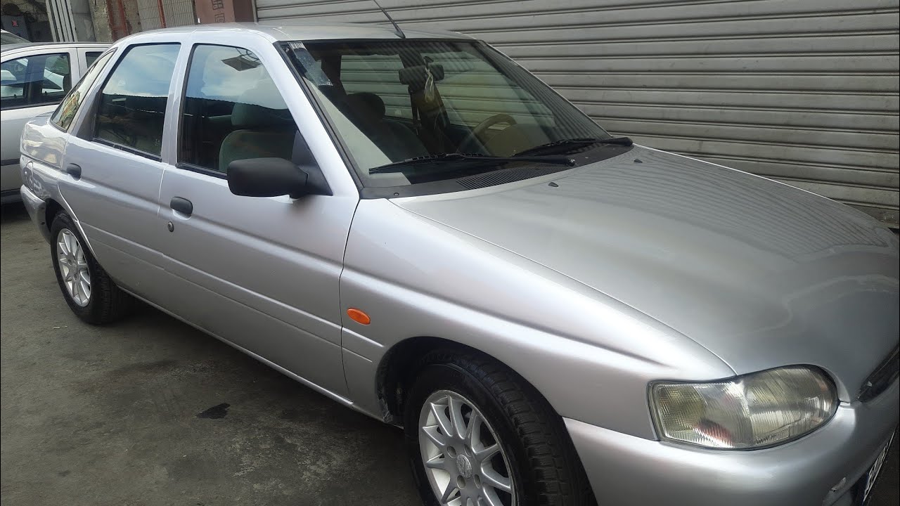 Ford escort kaporta boya bitti