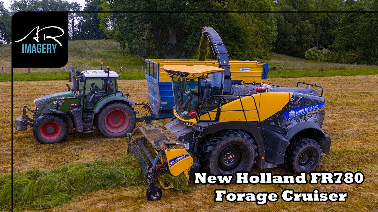 New Holland FR780 Forage Cruiser in Action | Third Cut Silage Harvest