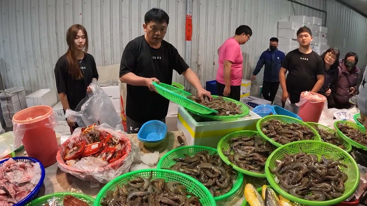 The Happiness Jackpot! Funny Seafood Auction Secrets Revealed—Experience the Craziest Local Rush Eve