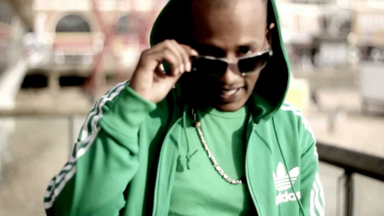 HEY JIJ - STREZZ & D.O.G - 2FAMOUS (The Official Video)