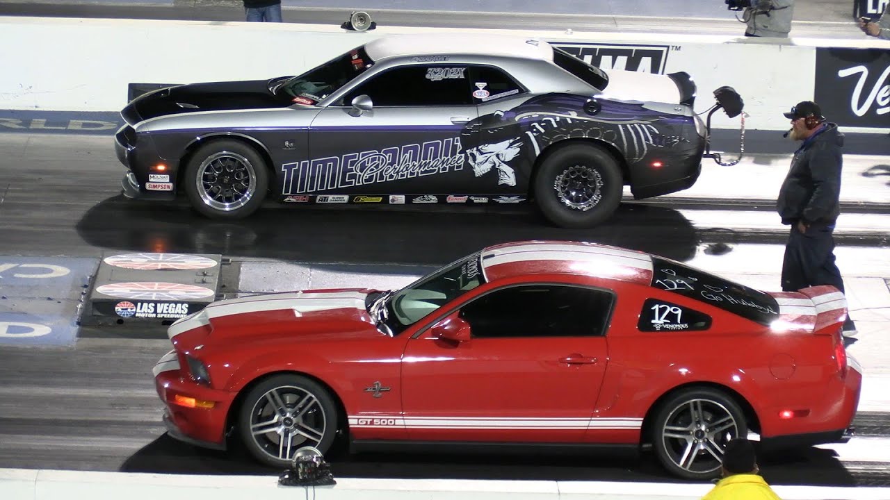 Hellcat vs Shelby Super Snake