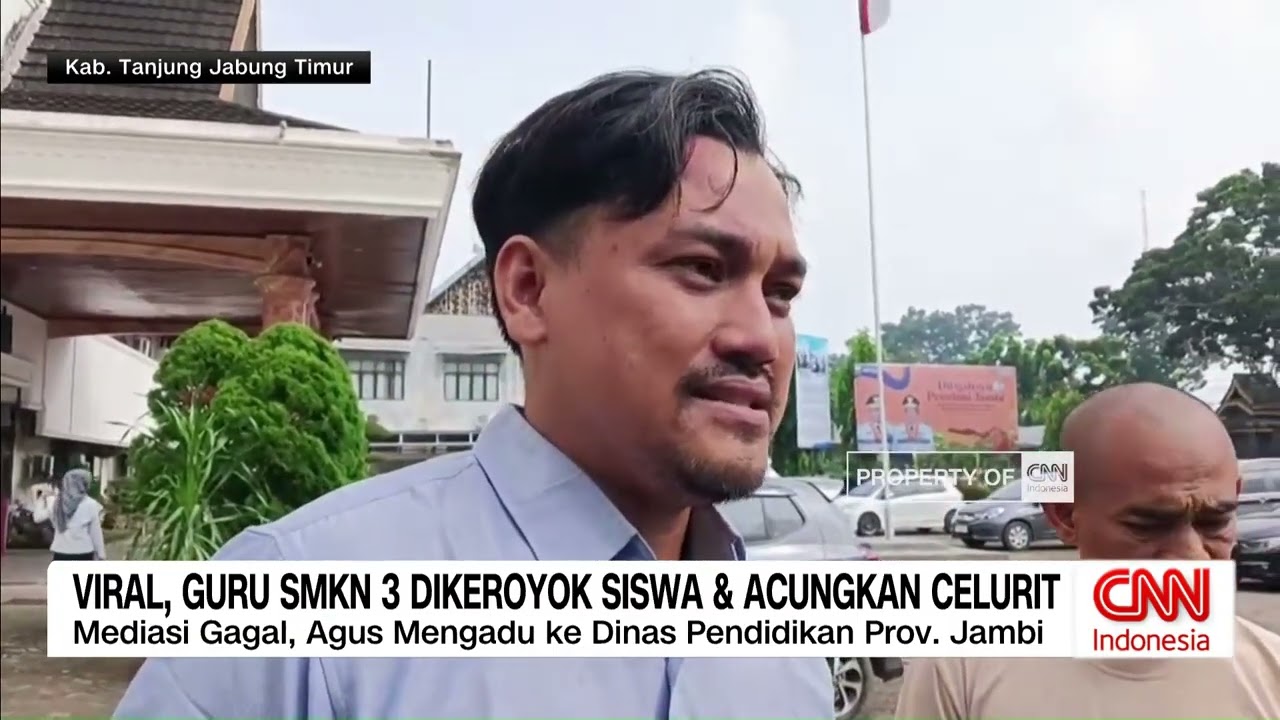 Viral Guru SMKN 3 Dikeroyok Siswa dan Acungkan Celurit