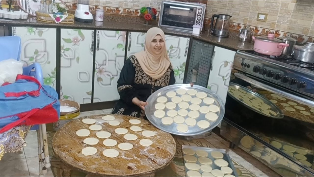 الشاطره بالقليل توفرها✅والخايبه حتي لو كتير تبعترها😉