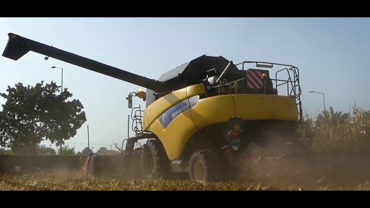 8-ми рядная кукурузная жатка Capello Diamant с комбайном NEW HOLLAND CR9060
