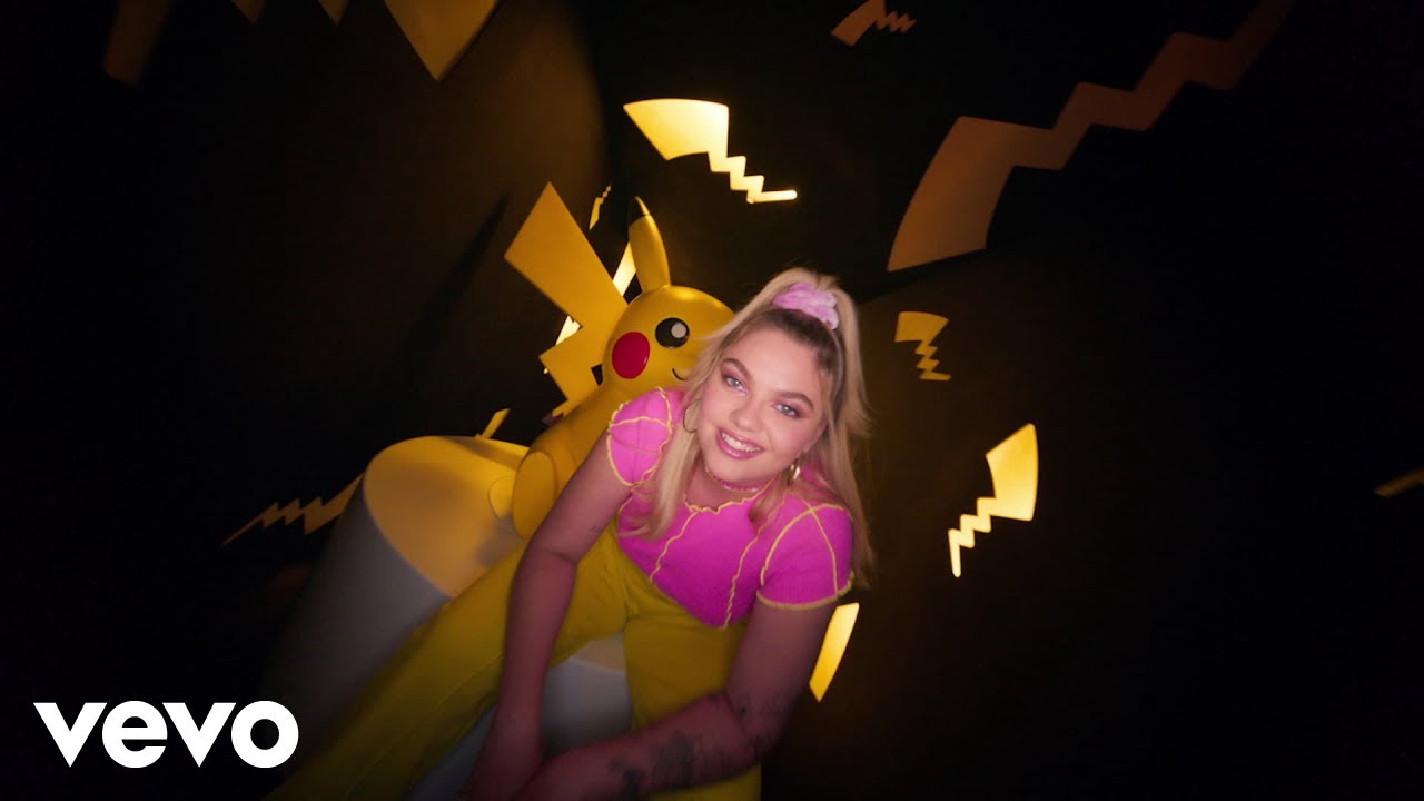 Louane - Game Girl (Clip Officiel)