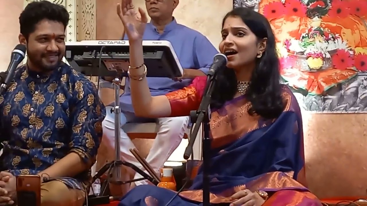 Hari Mhana, Tumi Govind Mhana, Tumi Gopal Mhana, Hari Narayana......