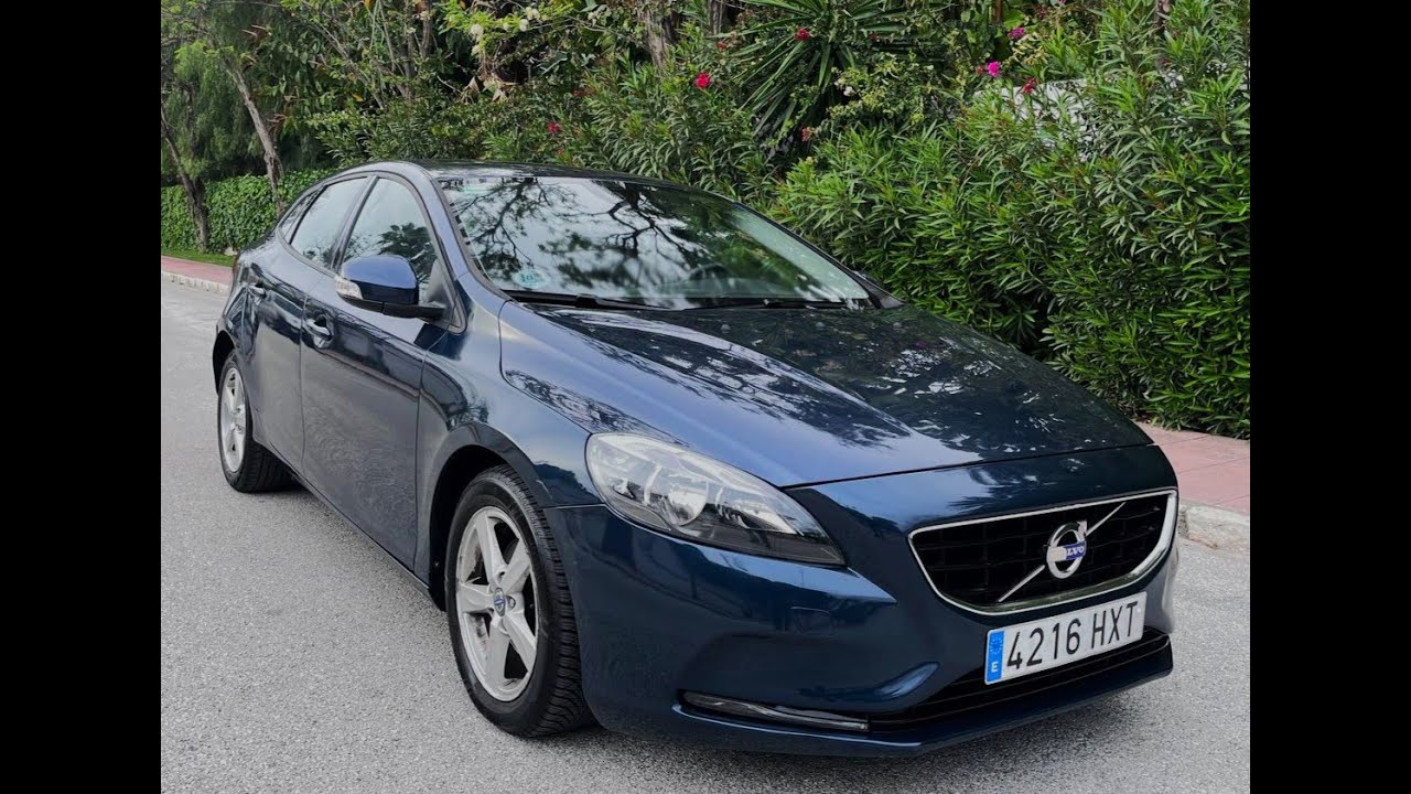 Volvo V40 1.6 D2 Momentum 115 CV manual - Vehículos de ocasión - Málaga