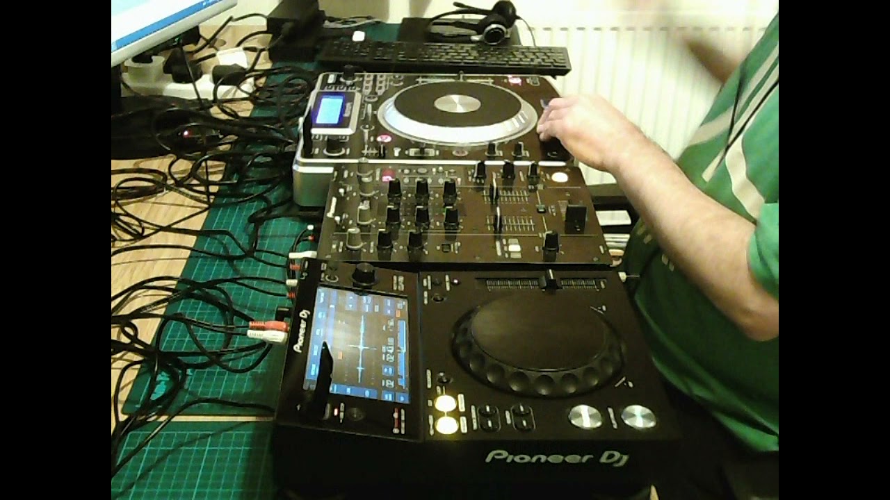 DJ Ben Foster/Manchester,UK - 90 Minute House Mix 03-04-2022