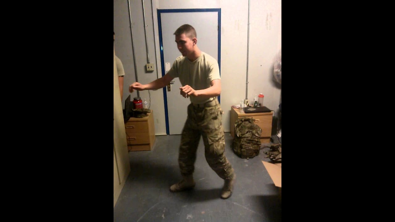 Us Army AirBorne poplocker...MUST WATCH!!!!