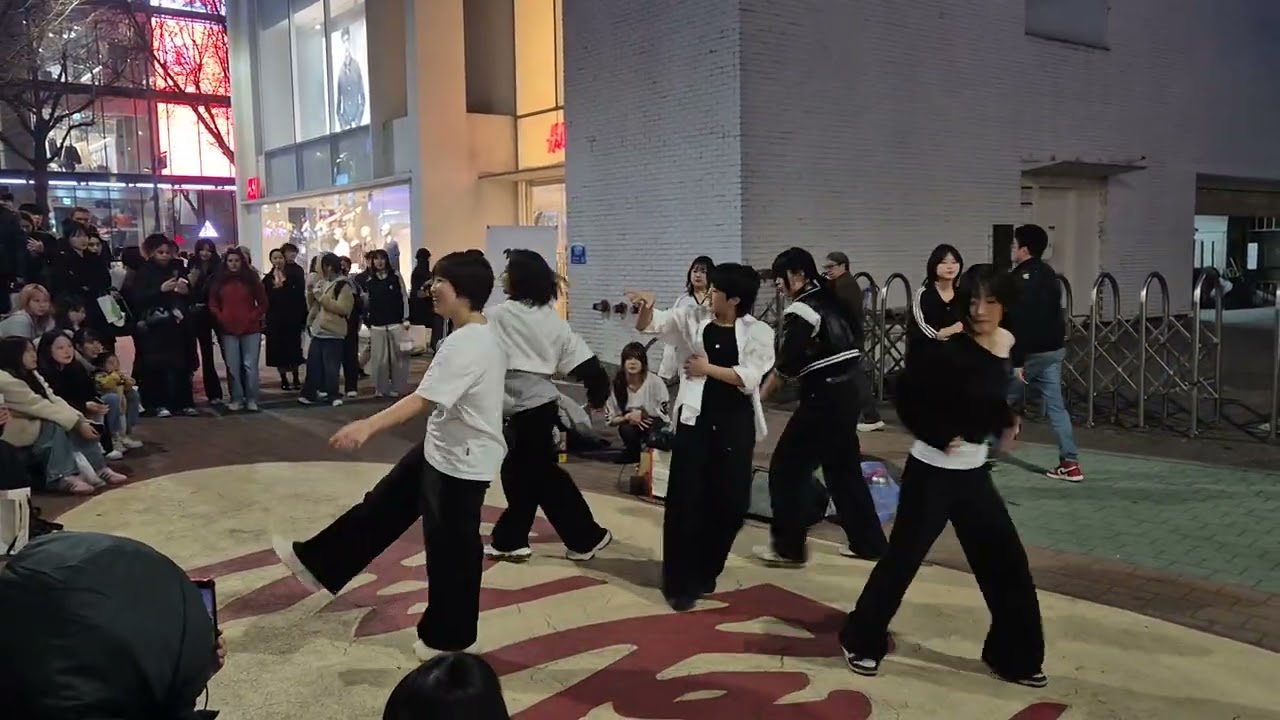 20260315 190300 #1130컬렉션 홍대 버스킹 #1130_collection Hongdae Busking