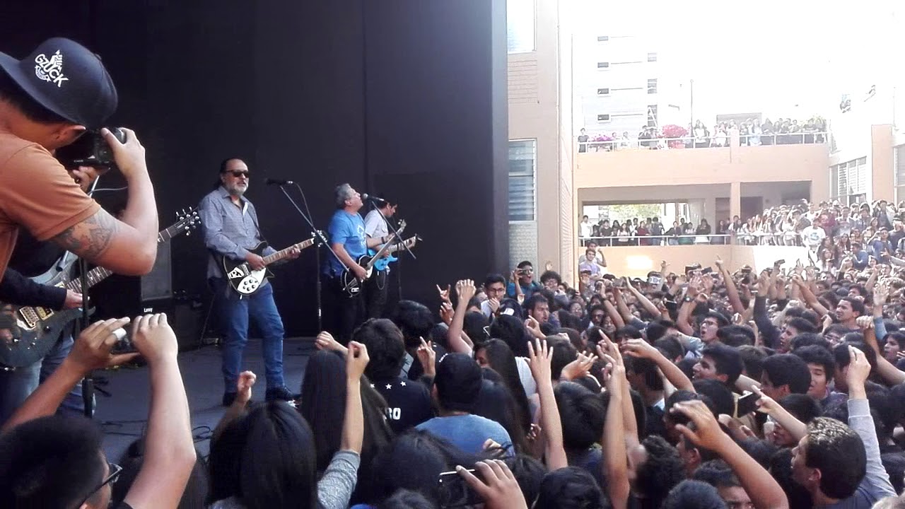 La universidad - RIO en la PUCP Guerra de bandas 2017-2