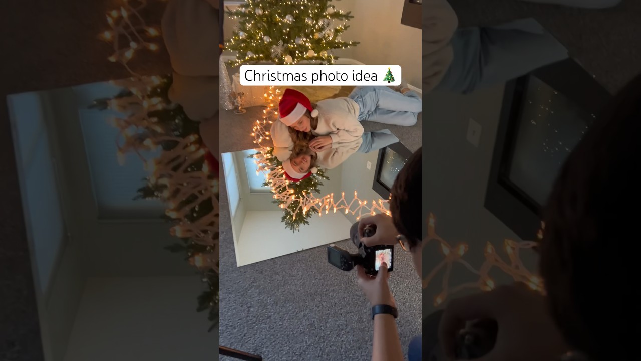 Christmas photo at home 🎄 Sony A7III + Sigma 35mm f1.4 #photoshoot #christmas #xmas