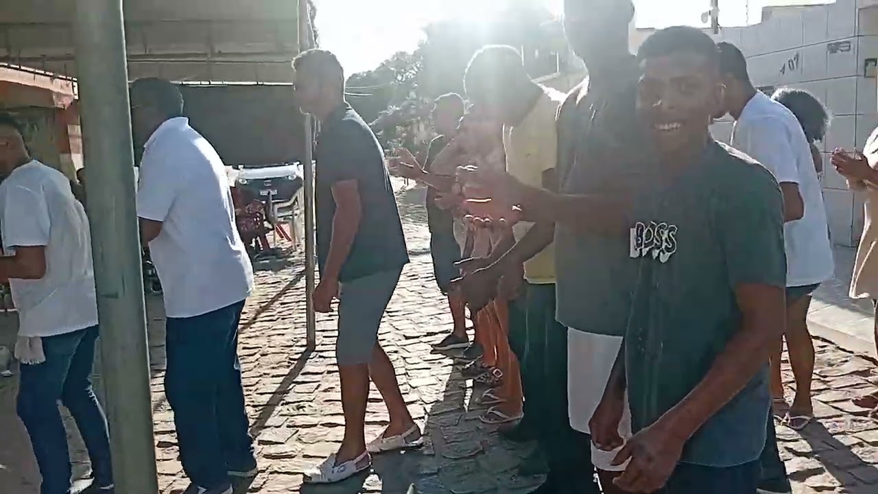 Promessa paga por sargento NÁ e família,na Vila Eduardo Petrolina. 