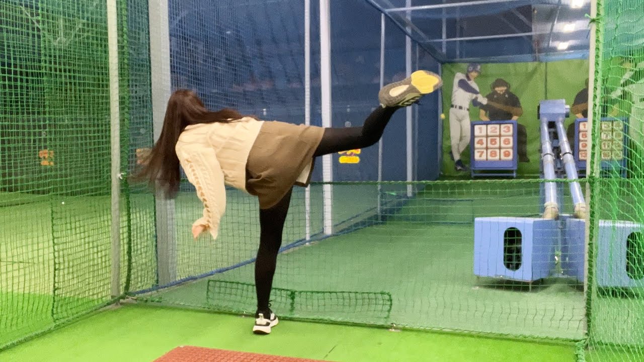 再びチャレンジ！ストラックアウトゲーム♡ボウリング女子の練習後の息抜き（2nd Bowling Practice）