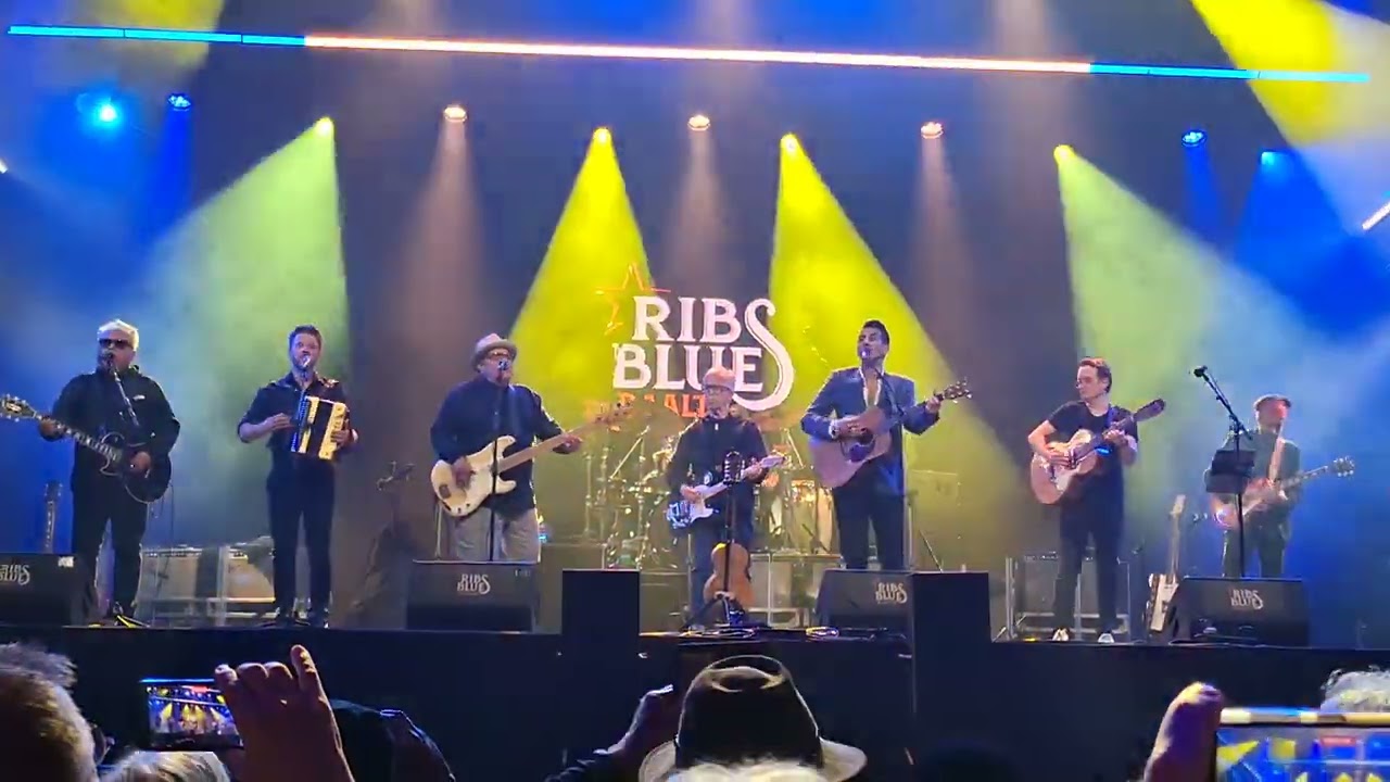 Los Lobos 'La Bamba' met Danny Vera