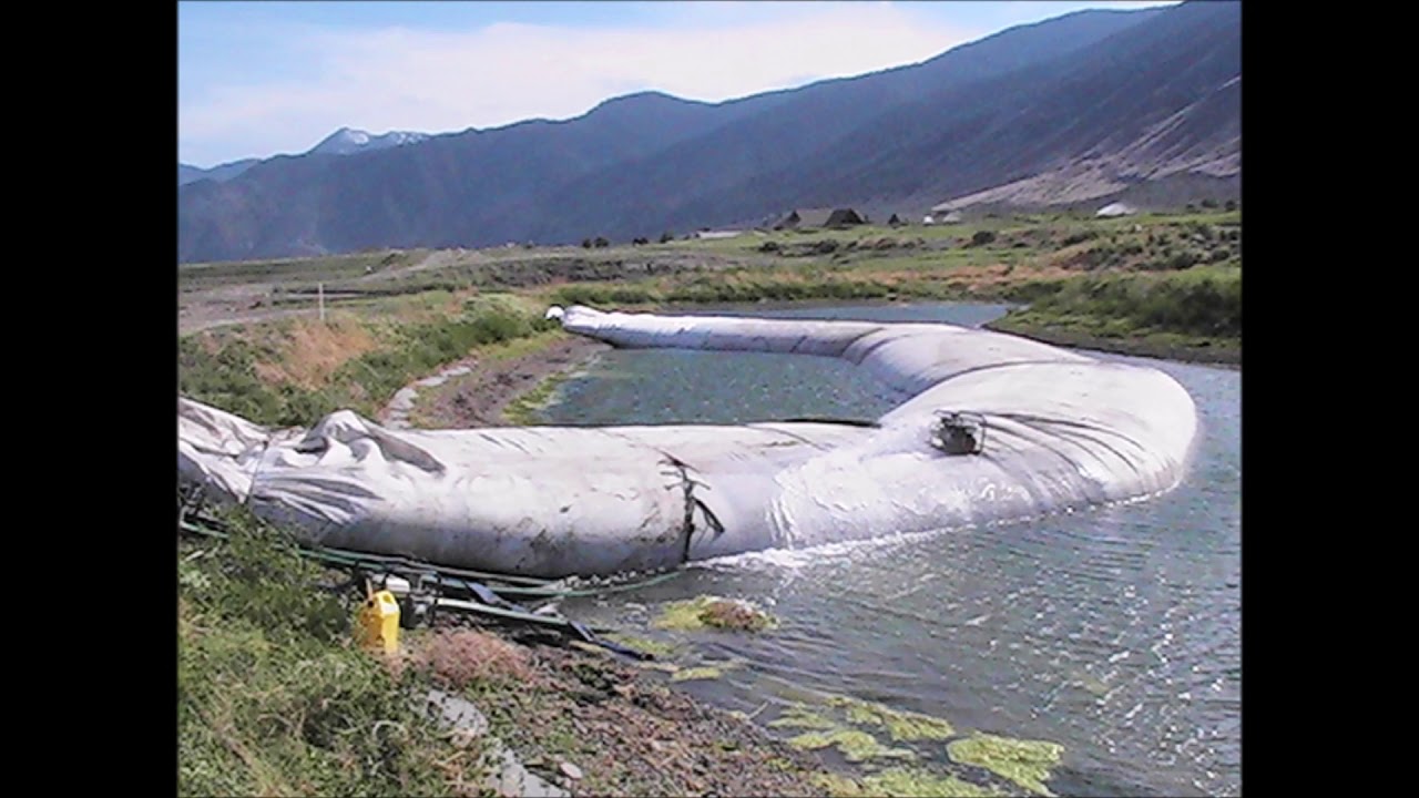 6ft AquaDam, Shoreline Isolation for Box Culvert Installation, Genoa Golf Course, Genoa, NV 2007