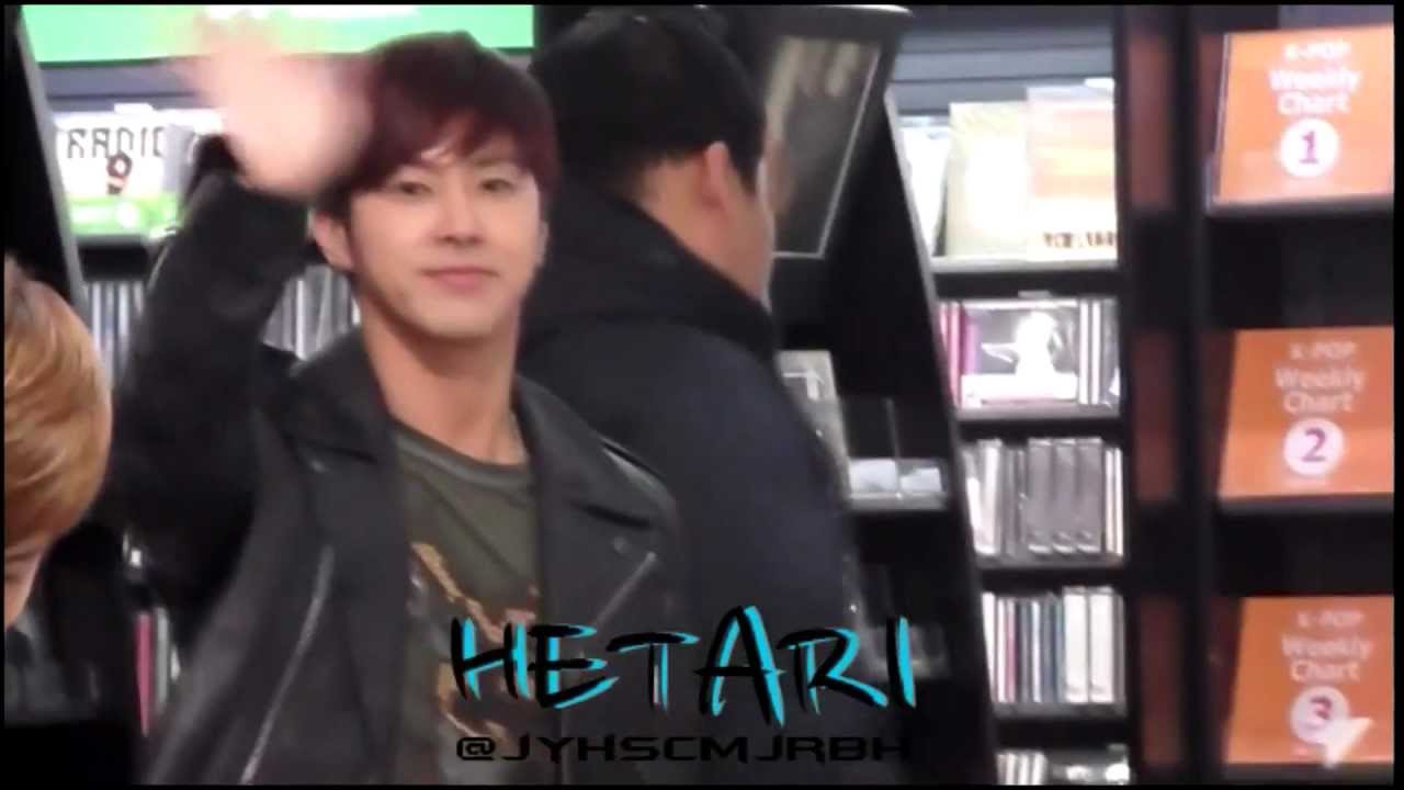 121206 강남핫트랙스 동방신기 싸인회:: 오빠 잘가~