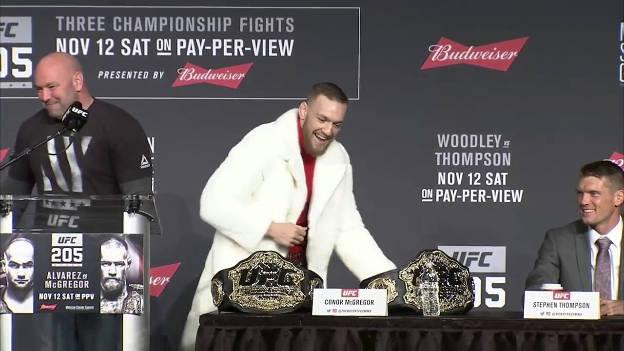 UFC 205: Connor McGregor; Sorry i'm Late