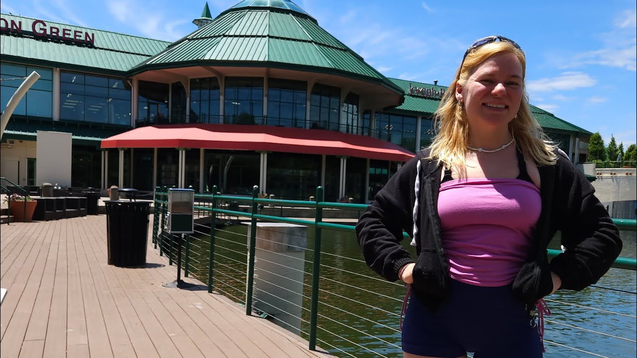 EXPLORING A MINI MALL - LEXINGTON GREEN - Lexington, Ky