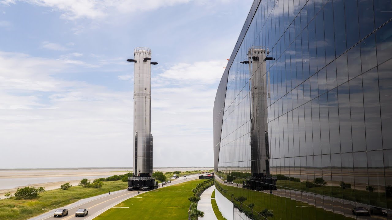 Starship Superheavy Booster 20 rollout to Pad 2
