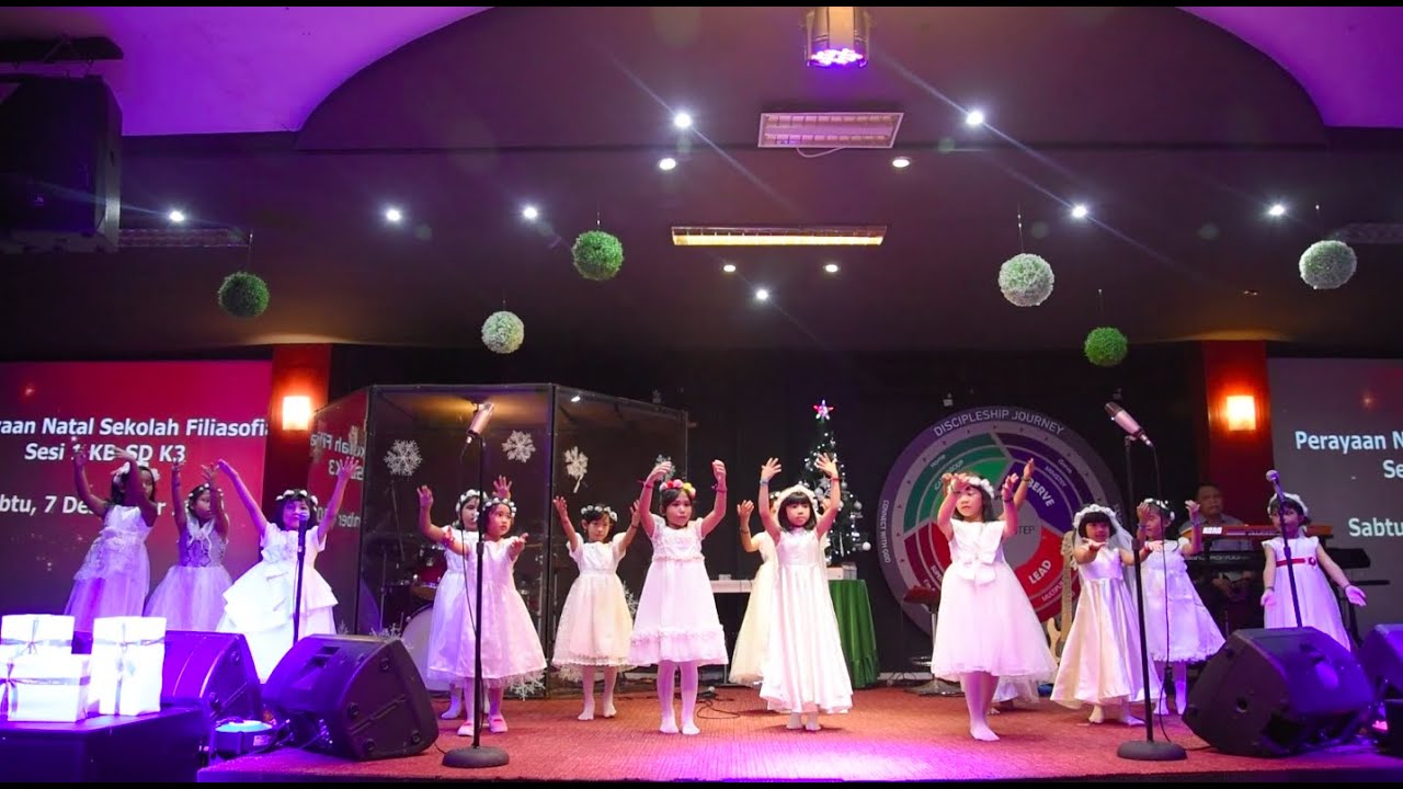 "The First Noel" Dance by Grade 1 - 2 (2019)