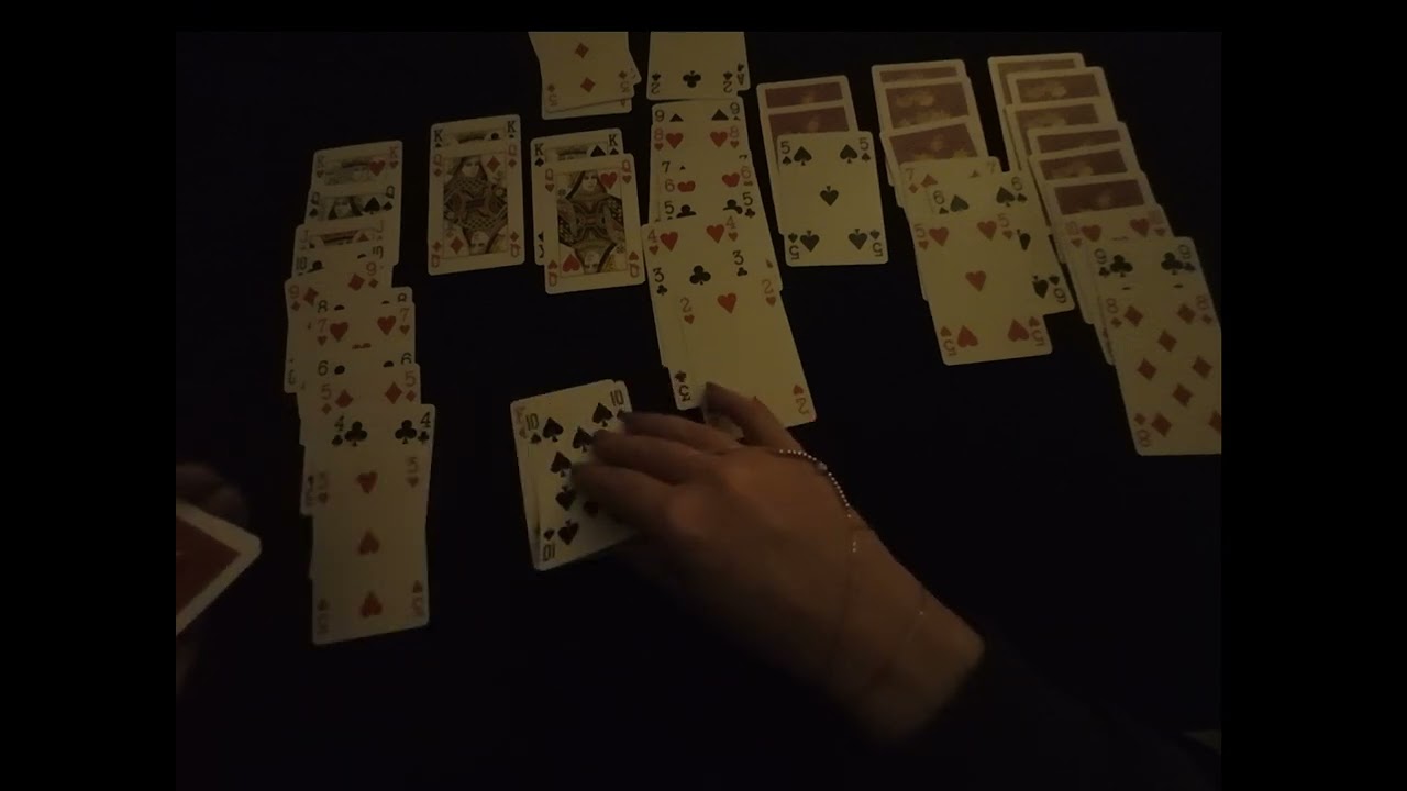 |ASMR| Iskambil falına bakıyorum|Solitaire| Yakın fısıltı #asmrtürkçe #asmr #asmrfısıltı #asmrvideo