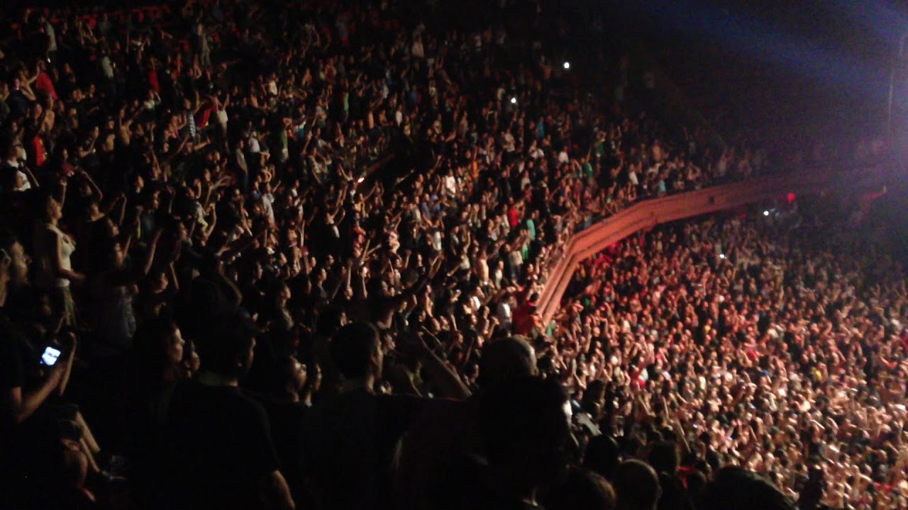 Bad Religion - Sorrow - Live @Teatro Caupolican, Chile 2014