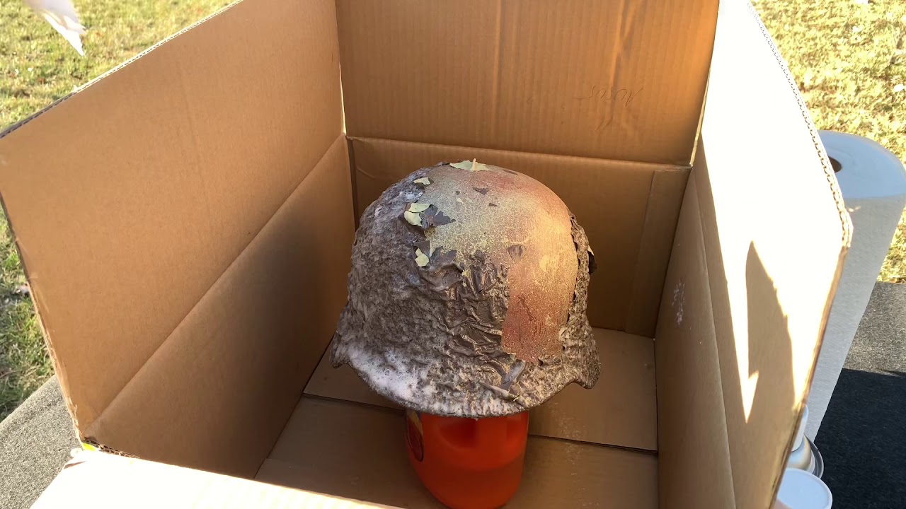 Converting a Finnish m40/55 helmet to a war time German m40 helmet, Part 2: Painting