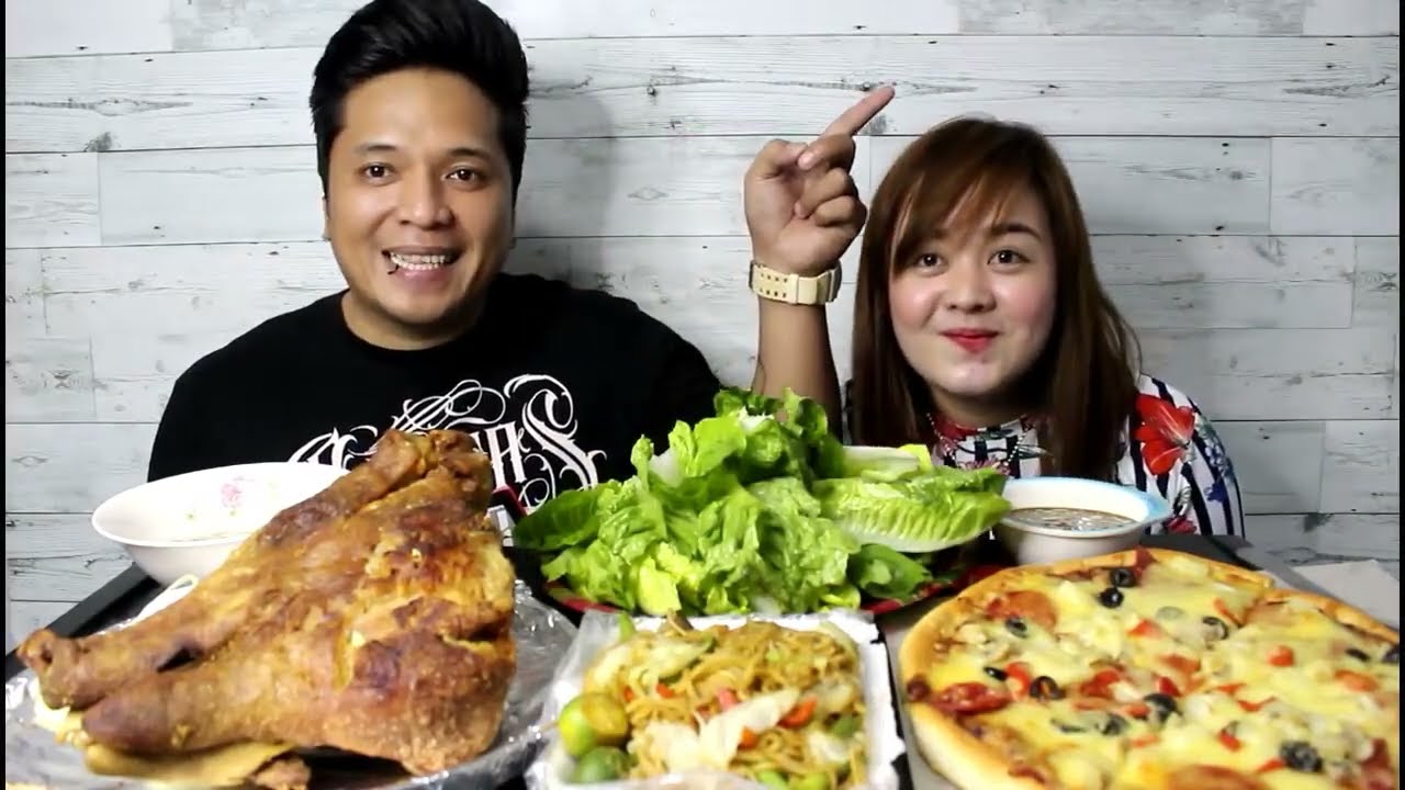 Crispy Ulo x Pancit Canton x Pizza with Lettuce Mukbang
