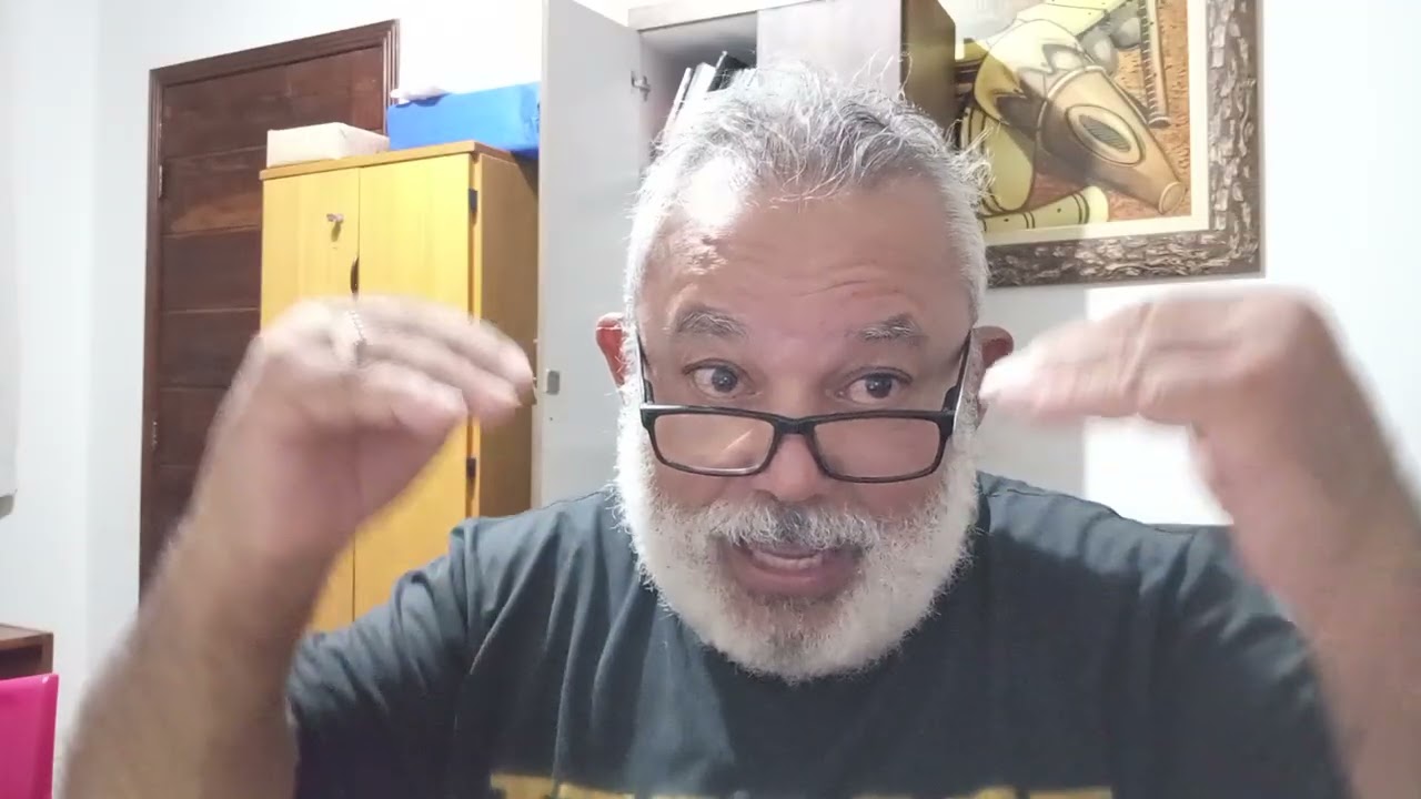 SHALOM ALEICHEM IRMÃOS.               LÚCIFER O DEMIURGO MALIGNO ESTÁ CHEGANDO PARA SER ADORADO.