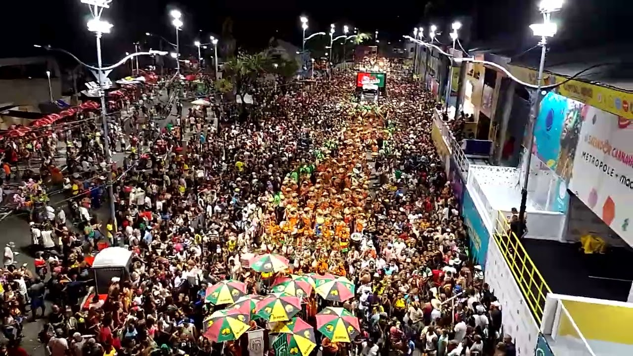 Rita Pinheiro e o Bloco Olodum no carnaval 2024.