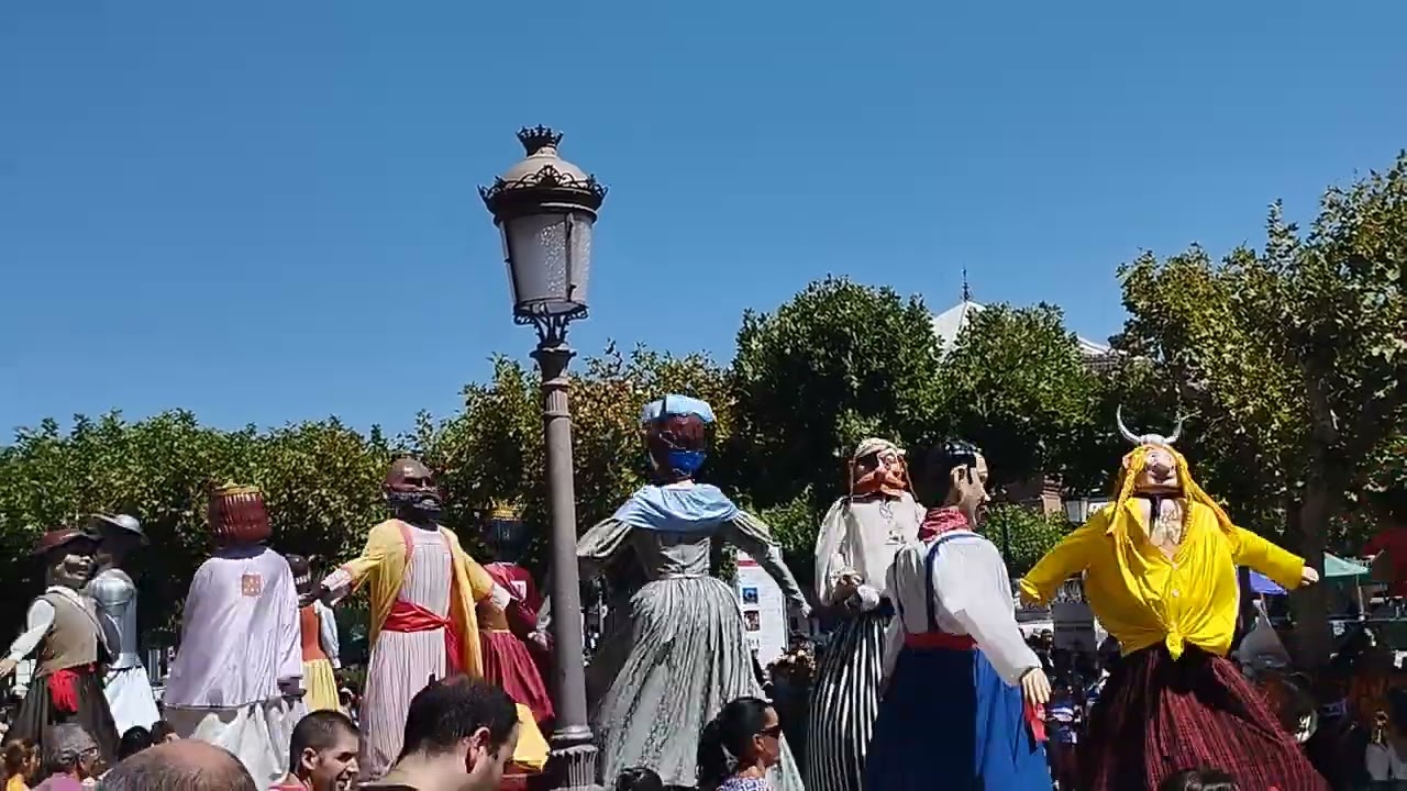 Gigantes y Cabezudos Alcalá de Henares - Ferias 2022