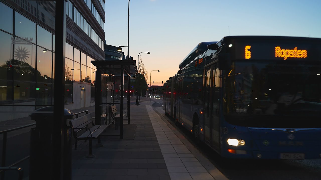 Sweden, Stockholm, bus 6 night ride from Karolinska institutet Biomedicum to Valhallavägen