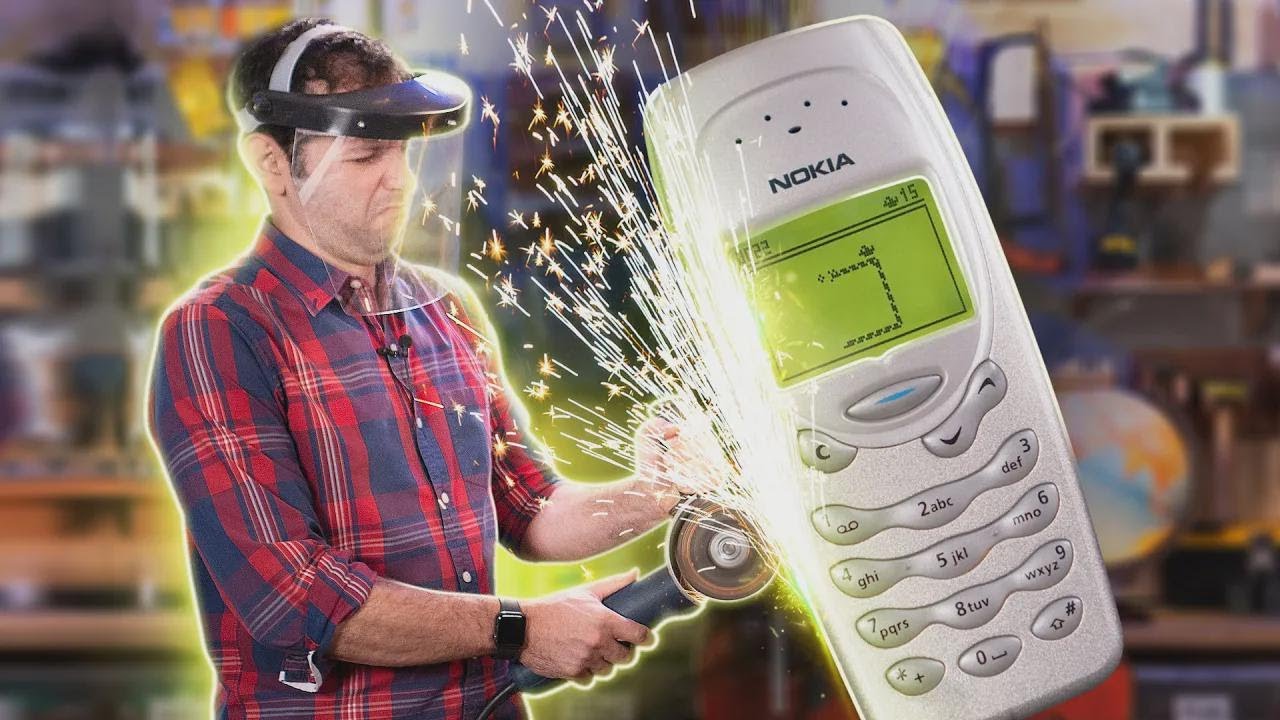 What&rsquo;s INSIDE the Indestructible NOKIA BRICK?