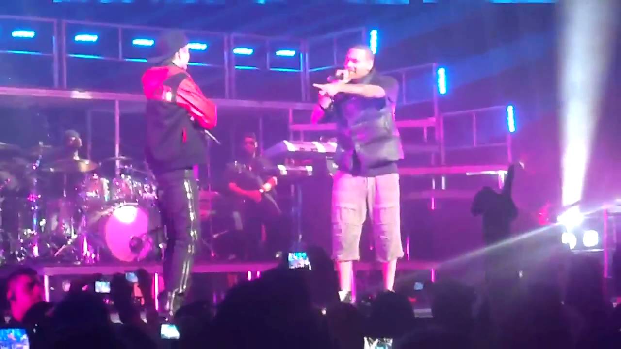 WITH YOU/LOOK AT ME NOW - JUSTIN BIEBER & CHRIS BROWN SYDNEY