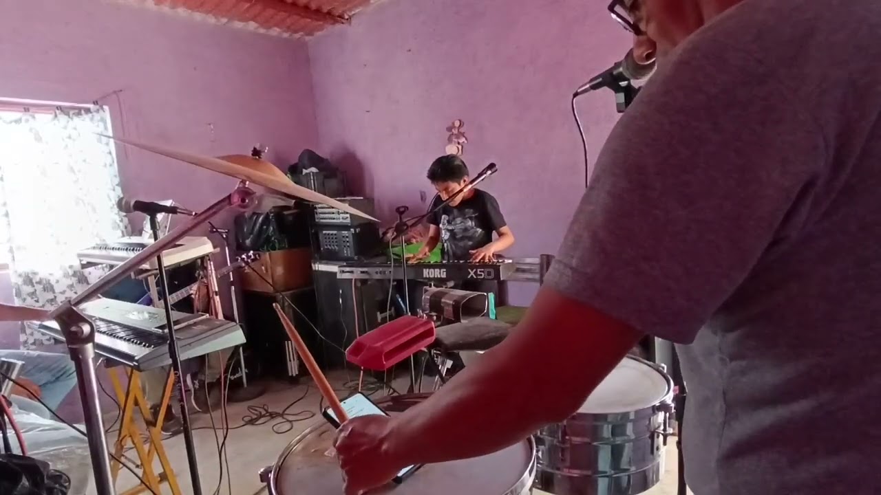 Te vas con el o te vas conmigo Son Chilangos, Arturo la nueva ilusión 