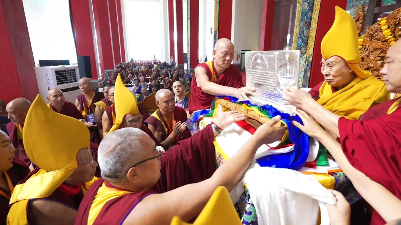Geluk Tradition Honors His Holiness The Dalai Lama With Award At Ganden Ngamch&ouml; Prayer Ceremony 