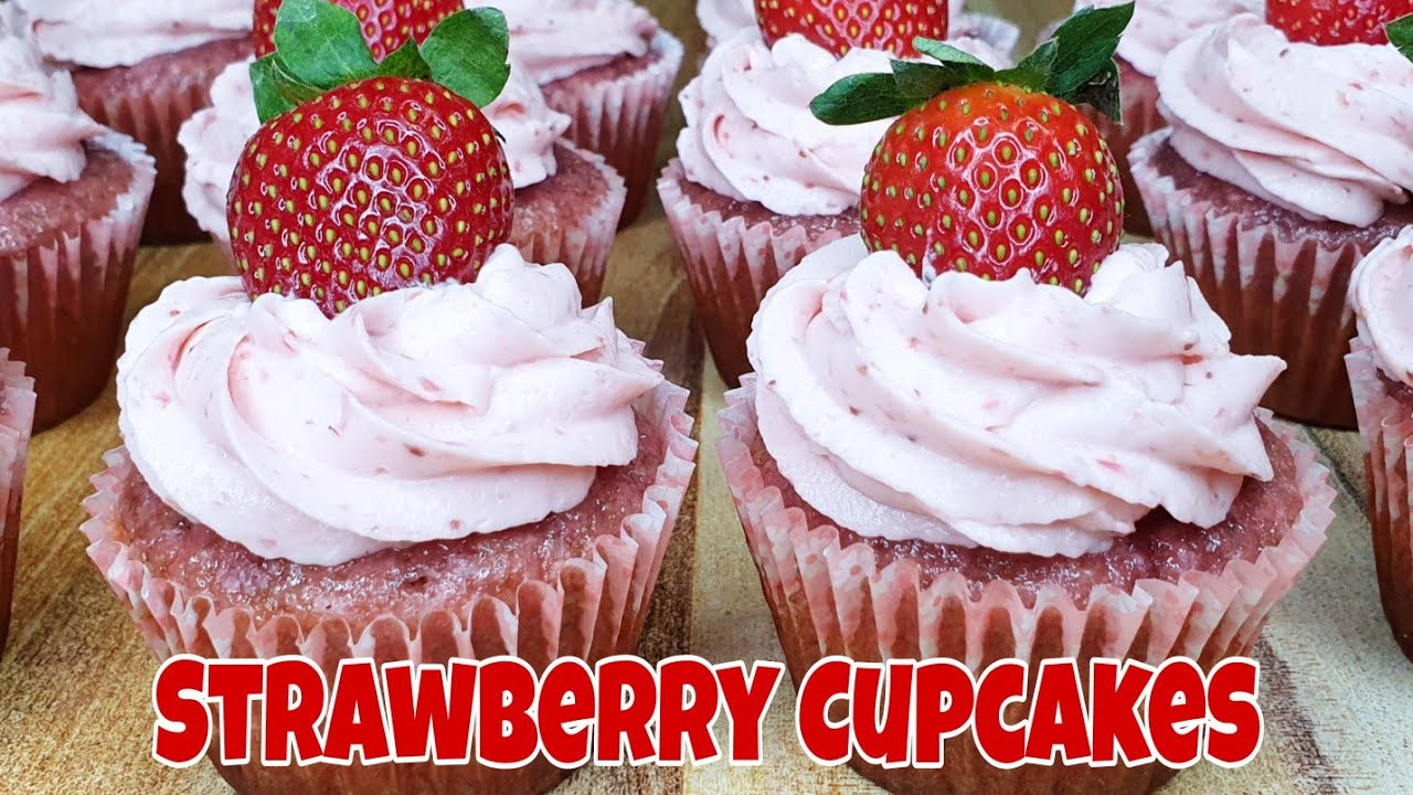Strawberry Cupcake Recipe / How to Make Strawberry Cupcakes with Strawberry Whipped Cream Frosting