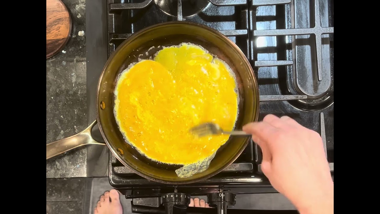 Low temperature French omelet in the Strata aluminum clad carbon steel pan