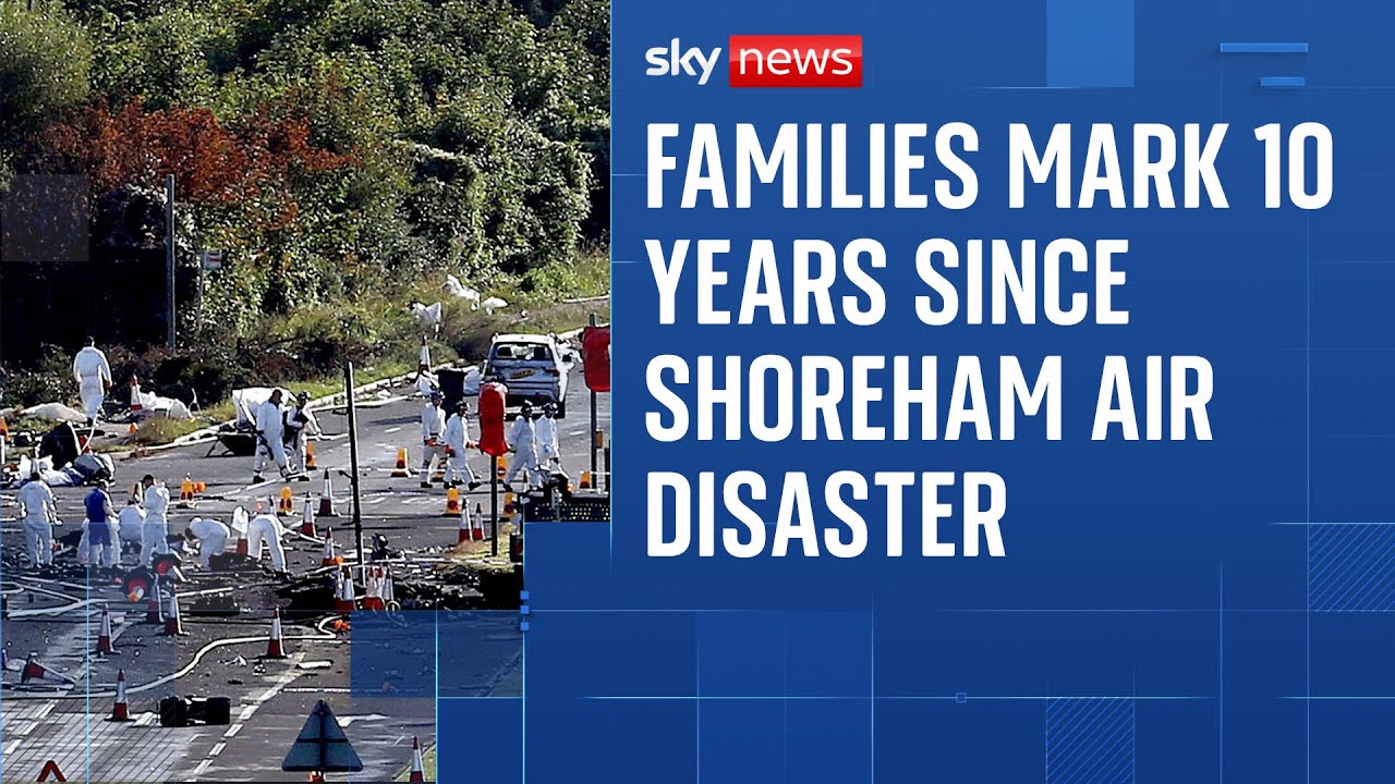 Families of Shoreham victims criticise 'shocking' attitude to air safety