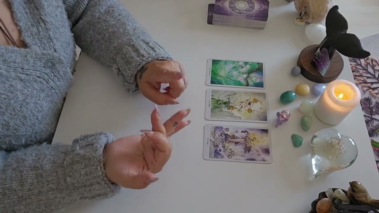 🤞🏻 Hayatına girmek üzere OLAN KİŞİ KİM⁉️ KADERİNDE nasıl bir AŞK VAR‼️ #tarot #tarotreading 