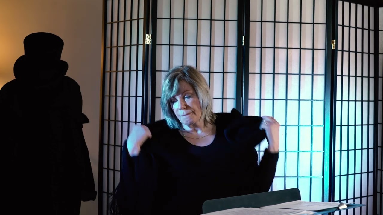 Jane song 16 Matelot Feb 2019 Coward One Woman show dress rehearsal