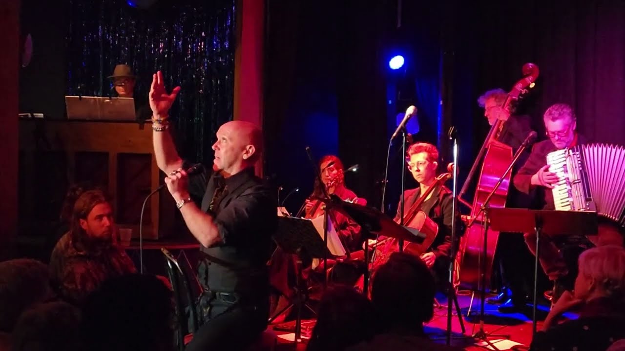 Pirate Johnny ( Pirate Jenny ) by Bertolt Brecht and Kurt Weill