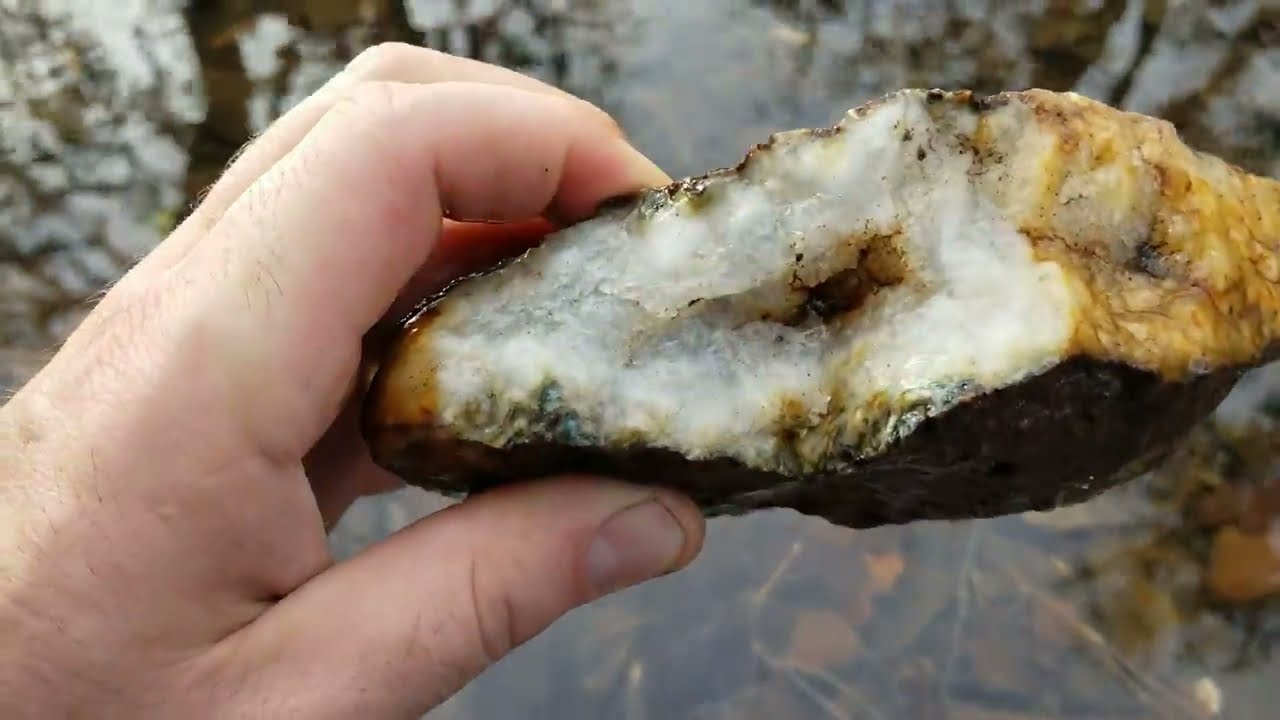 Oregon Rocks!: Rockhounding Oregon| This Creek is Filled with Agate, Jasper, and Quartz!!!