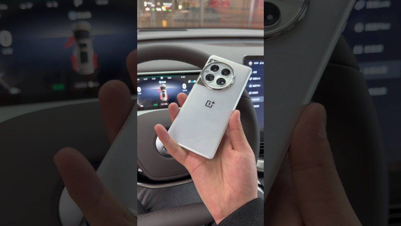 Elegant. It&rsquo;s really elegant. # Denshid9 #OnePlus12 #Wireless Charging #shorts